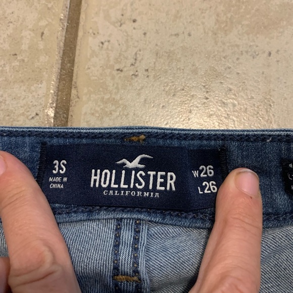 Hollister Ultra High-Rise Jean Legging, Advanced Stretch - W26 L26, Size 3S - Picture 2 of 7